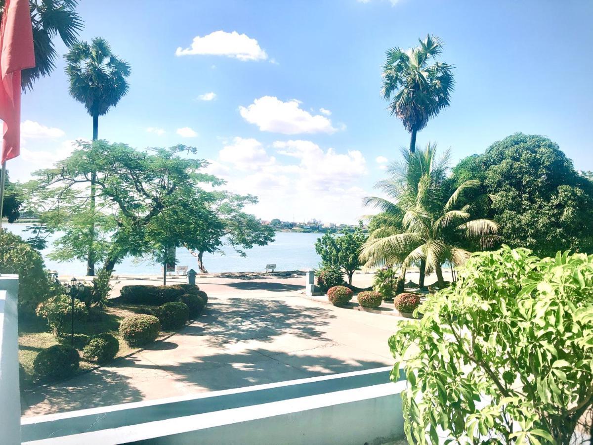 Mekong Hotel Thakhek Esterno foto
