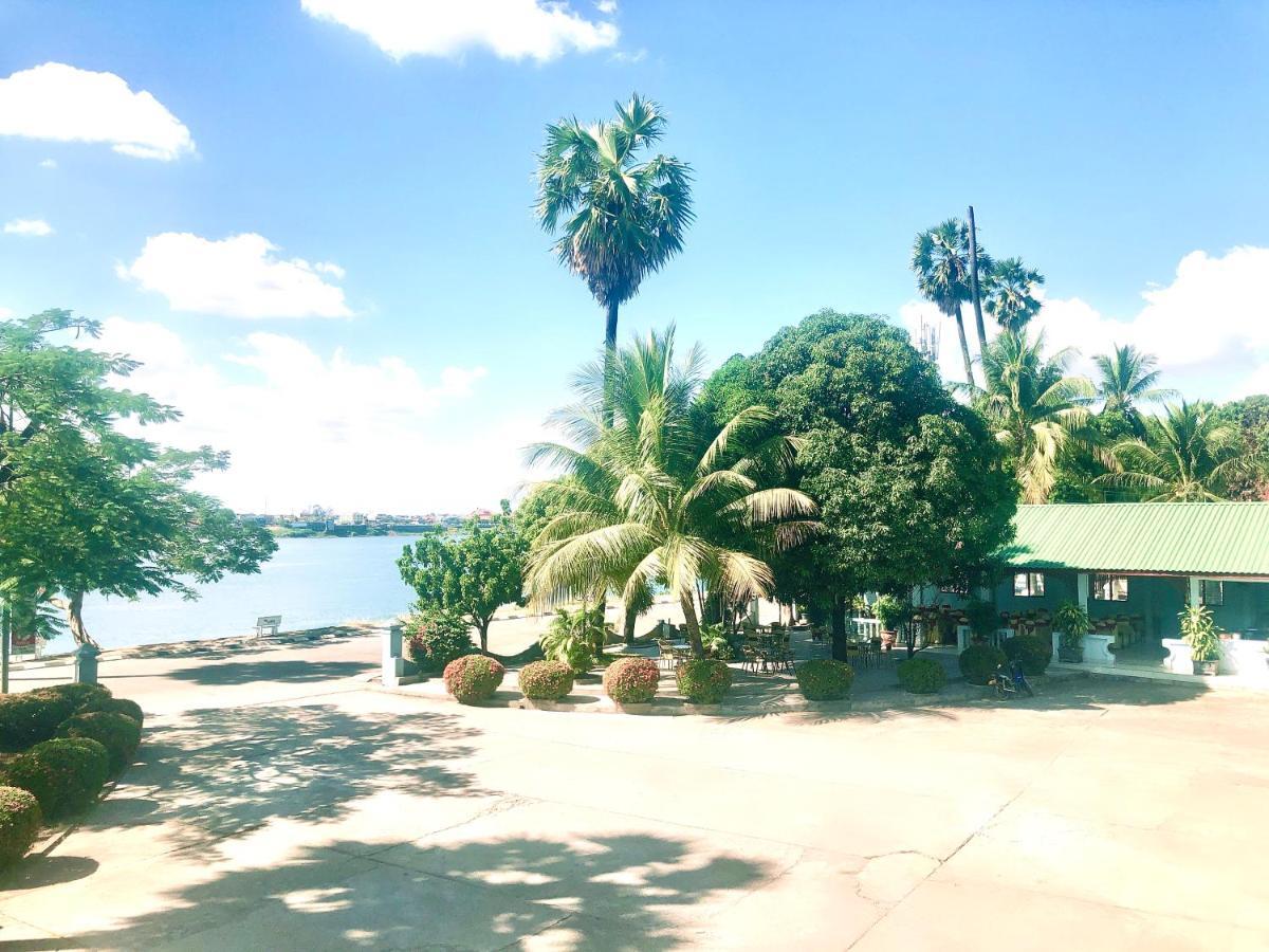Mekong Hotel Thakhek Esterno foto